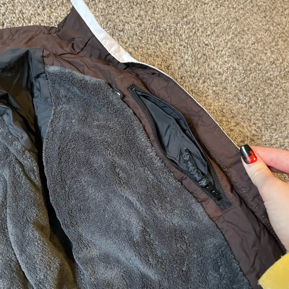 Columbia Snowboarding Jacket - Picture 12 of 13